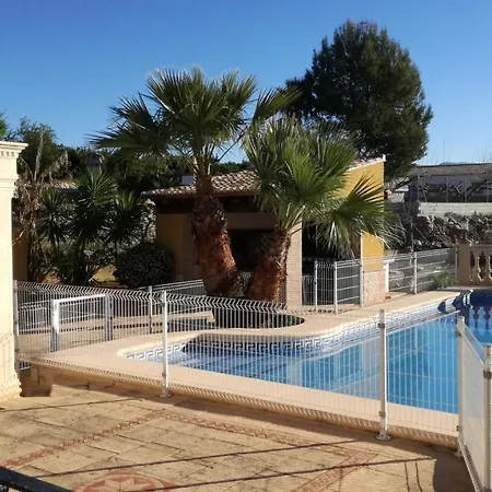 Spacious With Large Private Pool And Incredible Views *